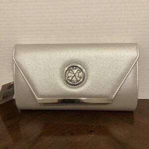 Christian Lacroix Glam Silver Caviar Clutch W/ Crossbody Chain 9” x 5” x 1”